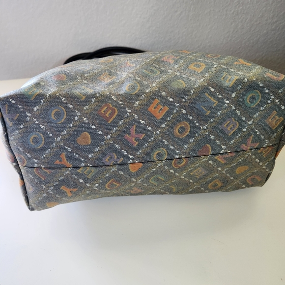 D&B Cindy Medium Tote - Picture 13 of 14